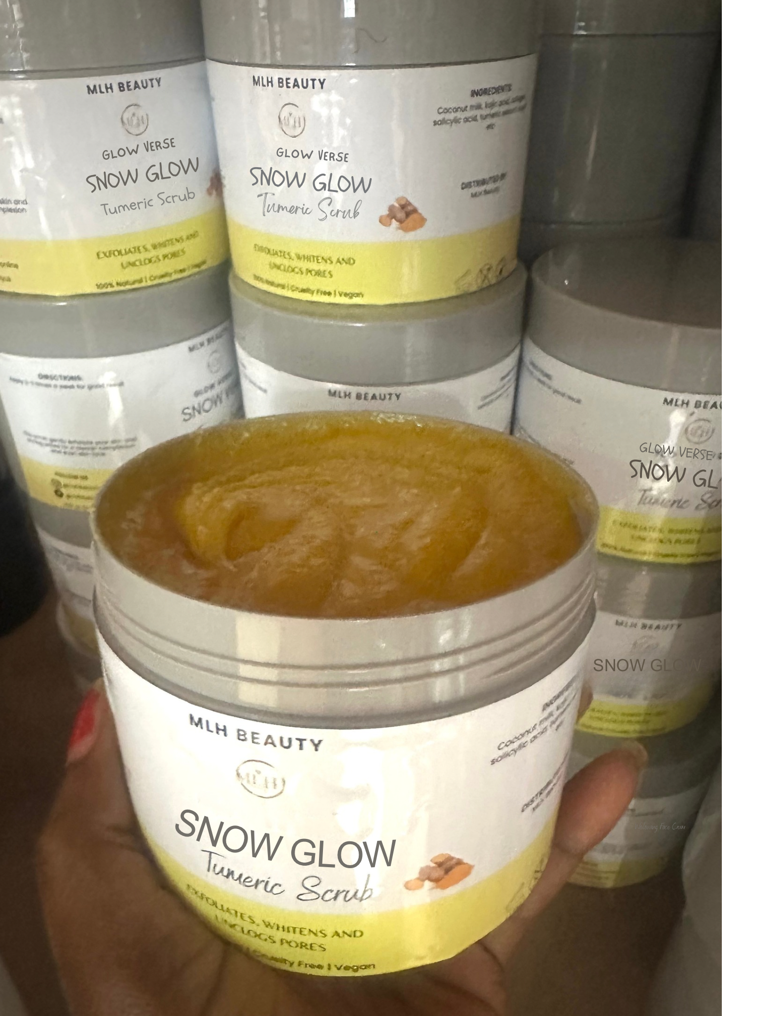 Glow Verse Snow Glow Tumeric Scrub 350g